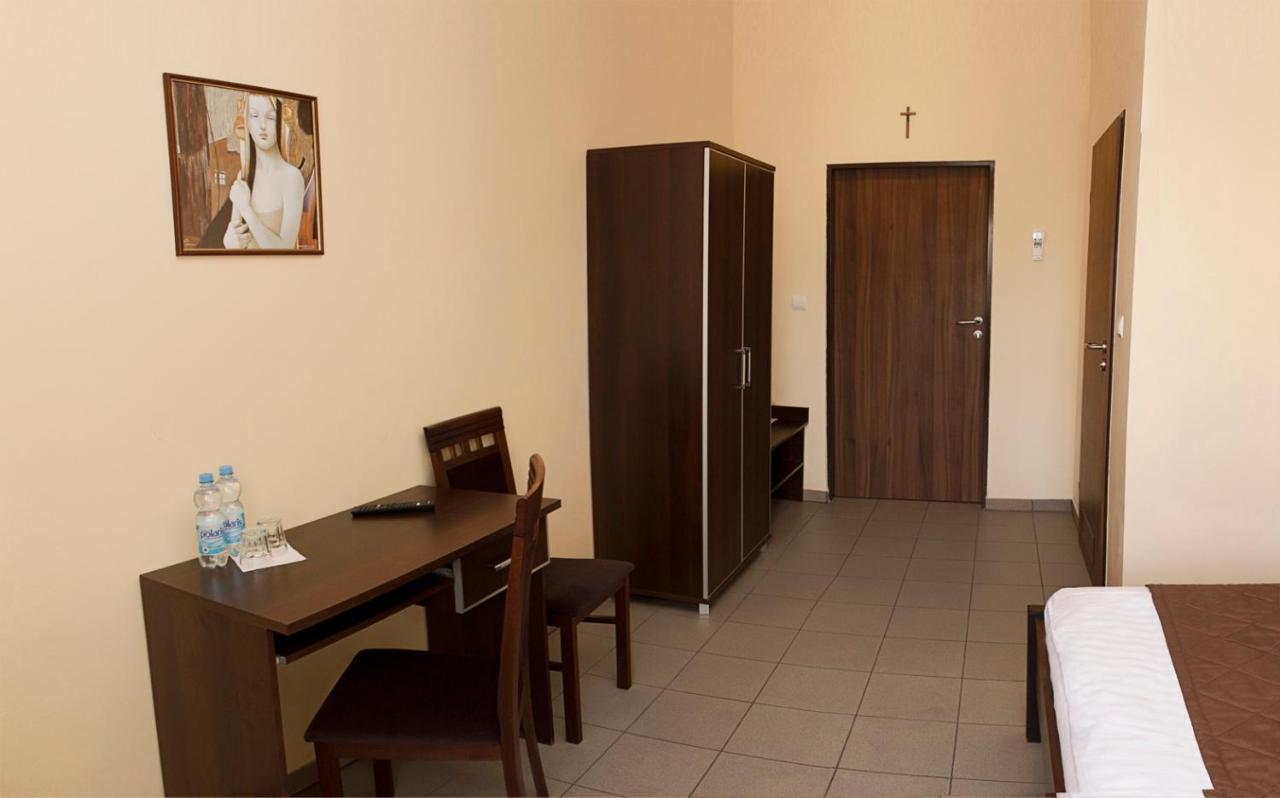 Da Massimiliano Aparthotel Βρότσλαβ Εξωτερικό φωτογραφία